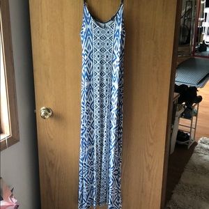 Mossimo maxi dress size small